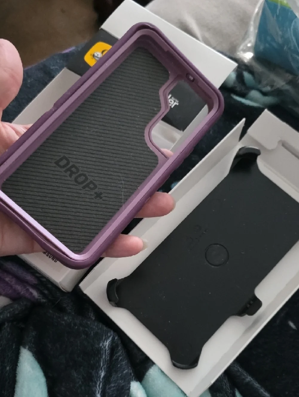 OtterBox Defender Series Phone Case For Samsung Galaxy S22 - Picture 2 of 5